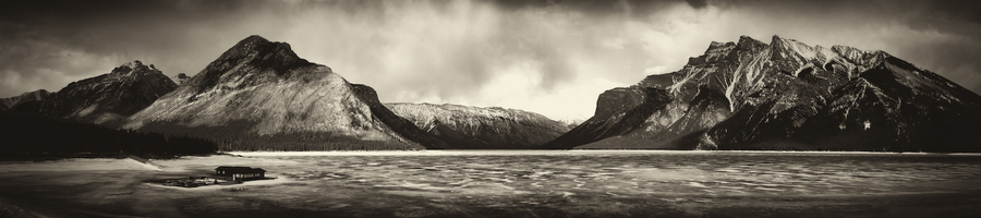 Lake Minnewanka, Banff National Park BW : All Panoramas : Saskatchewan Panoramas